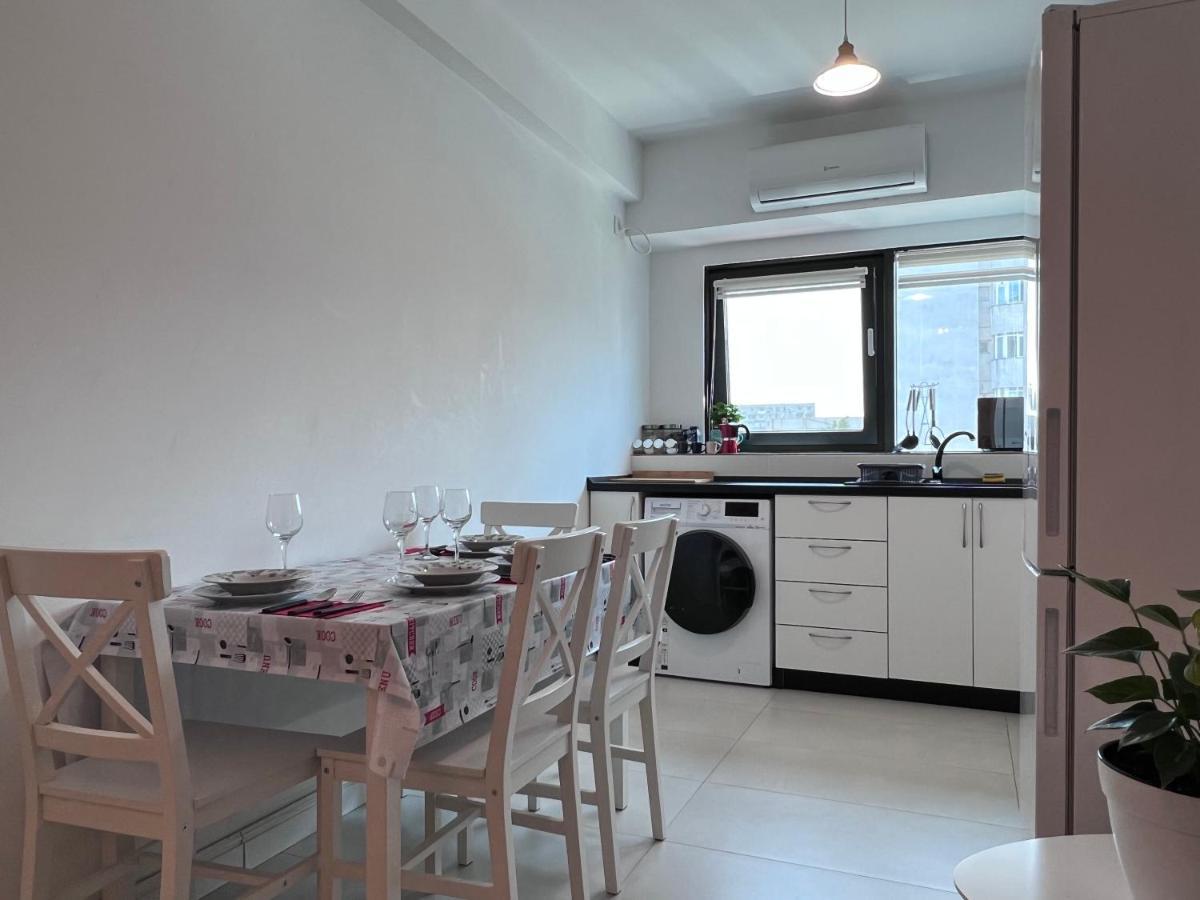 Central Metropolitan Bright 2 Iasi Ngoại thất bức ảnh